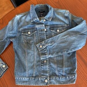 Gap womens jean jacket. Size USL